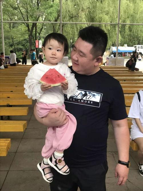 网红吃瓜小婉是谁,揭秘网络红人的幕后故事