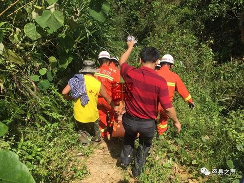 娱乐吃瓜酱老人徒步